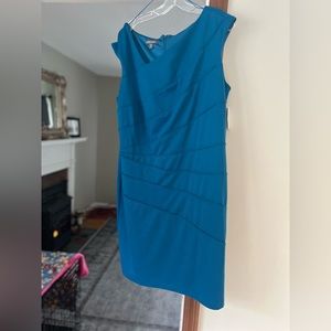 NWT W dress blue and cute cocktail dress. MAKE ME AN OFFER!